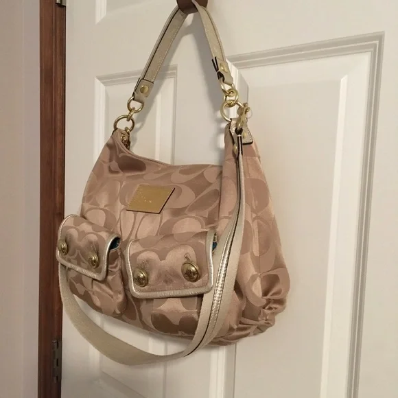 Coach Poppy Handbag - Picture 4 of 15